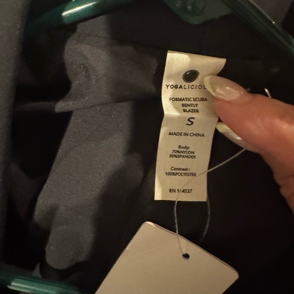 Yogalicious navy blueish/black blazer. Size small nwt - Picture 9 of 11